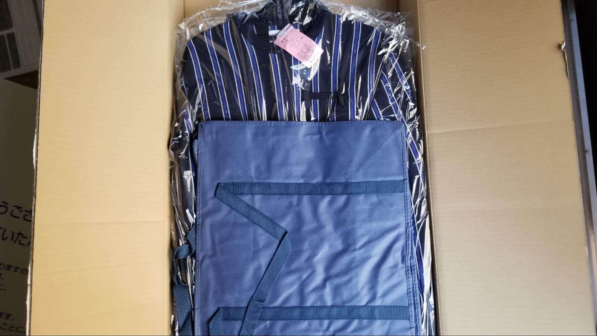 ダンボール開封